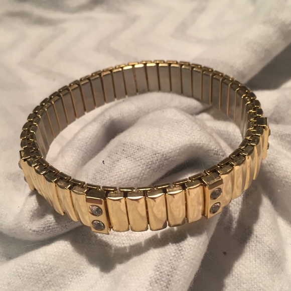 Jewelry - Stretchy Gold Tone Rhinestone Link Bracelet